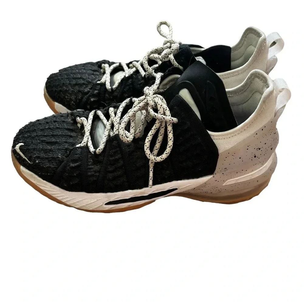Nike Lebron 18 gs Basketball Shoes Black White Gum Size 5.5Y or 7.5W